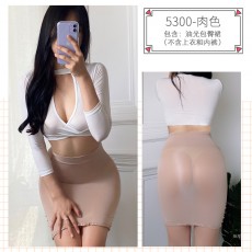 【情趣内衣】蜜恪 油光包臀裙 5300